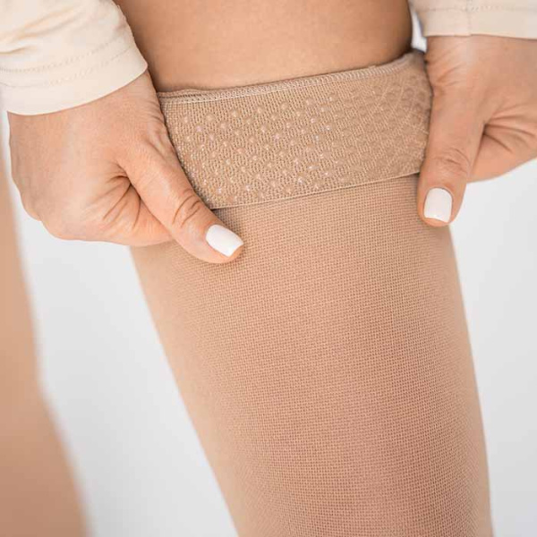 Чулки компрессионные с закрытым носком ТК.931.11  Evolution